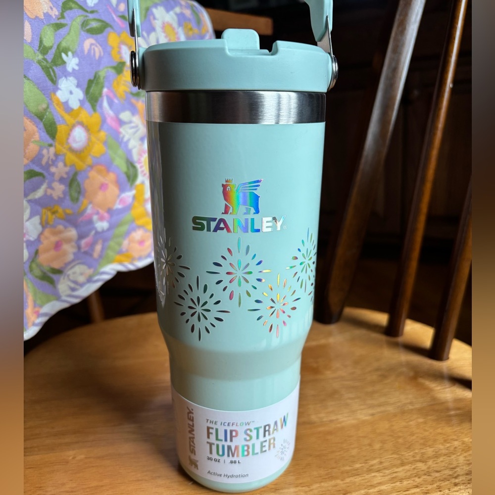 NWT Stanley Flip Straw Seaglass Gloss 30 oz
